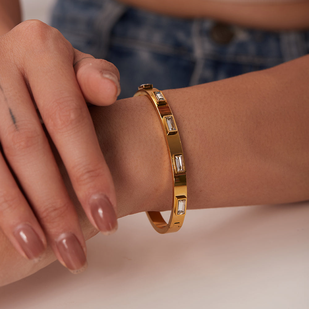 Clarisse – White-Color CZ Classic Bangle, 18K Gold Finish