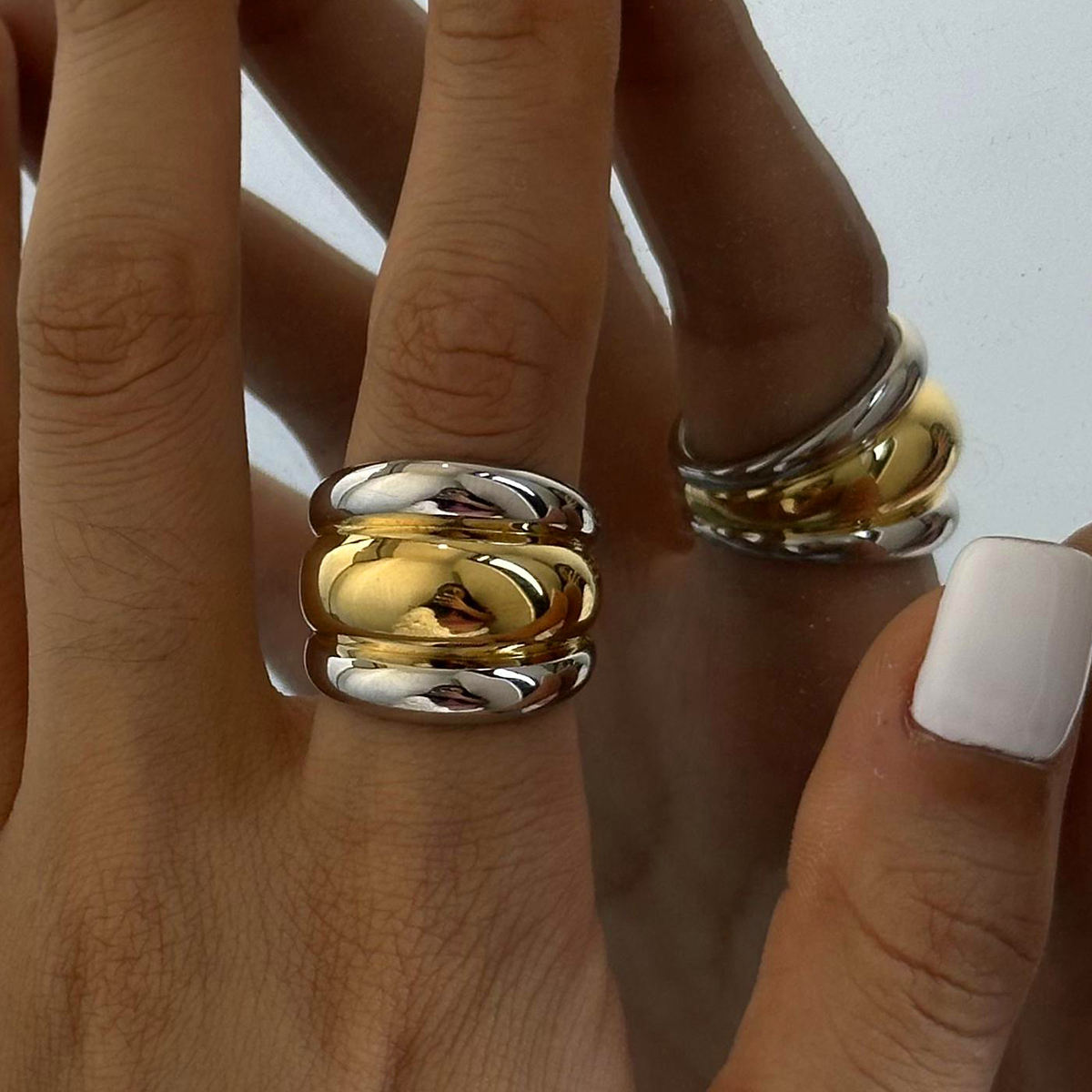 Crest – Double Dip Three Layered Two Tone Ring