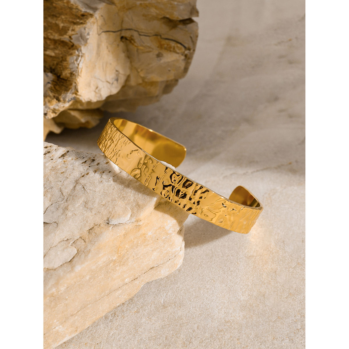 Martel Grand Cuff