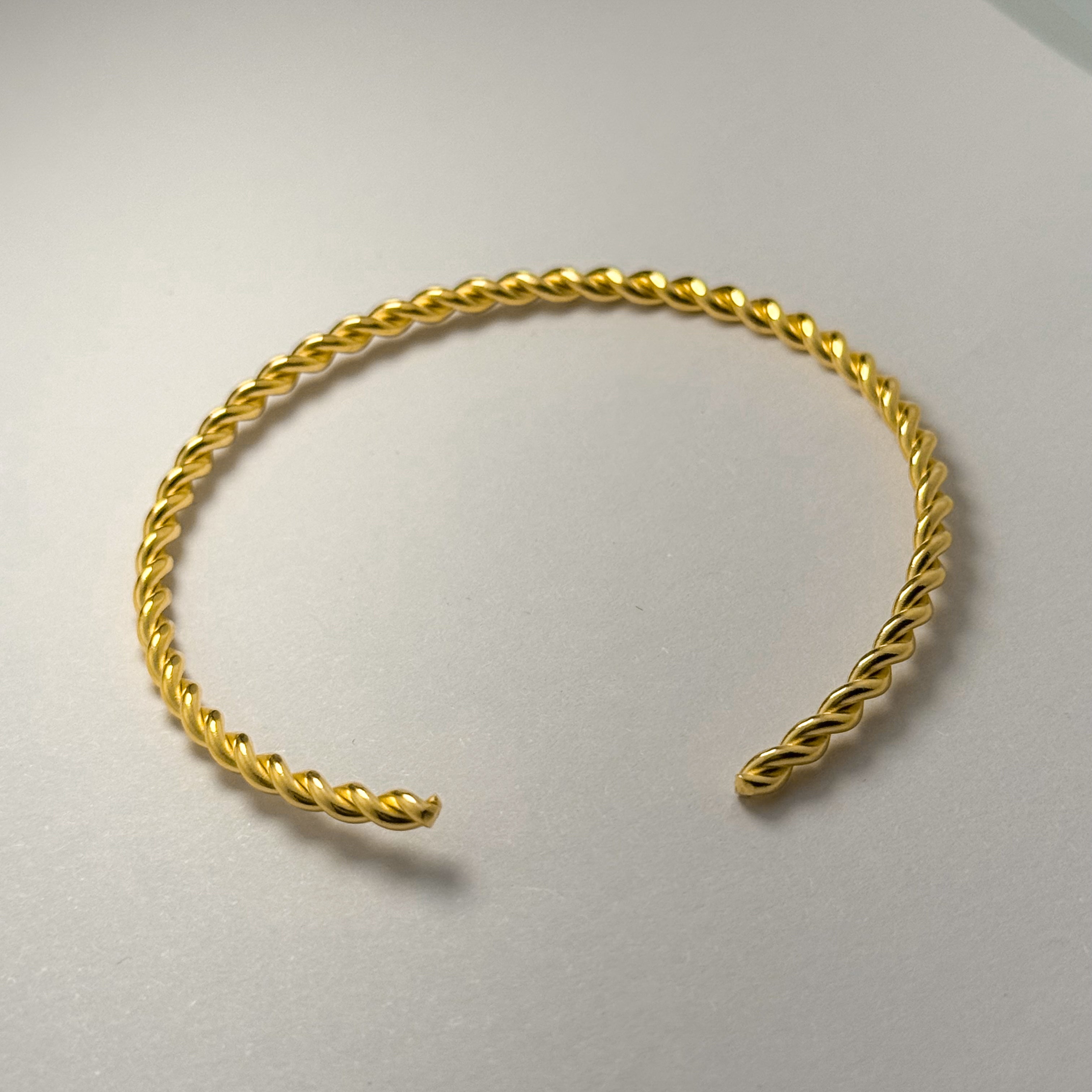 Twirl Bangle
