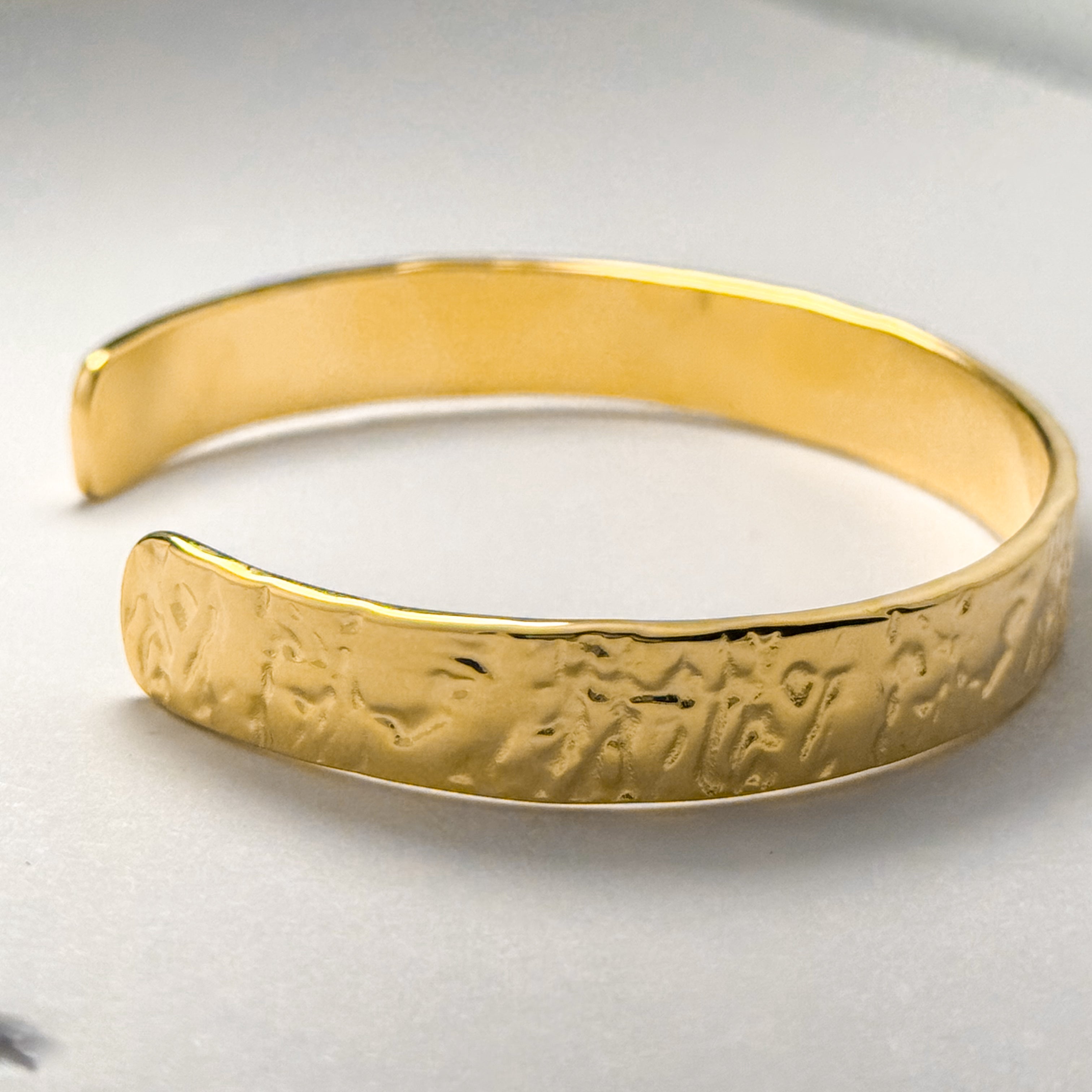 Martel Grand Cuff