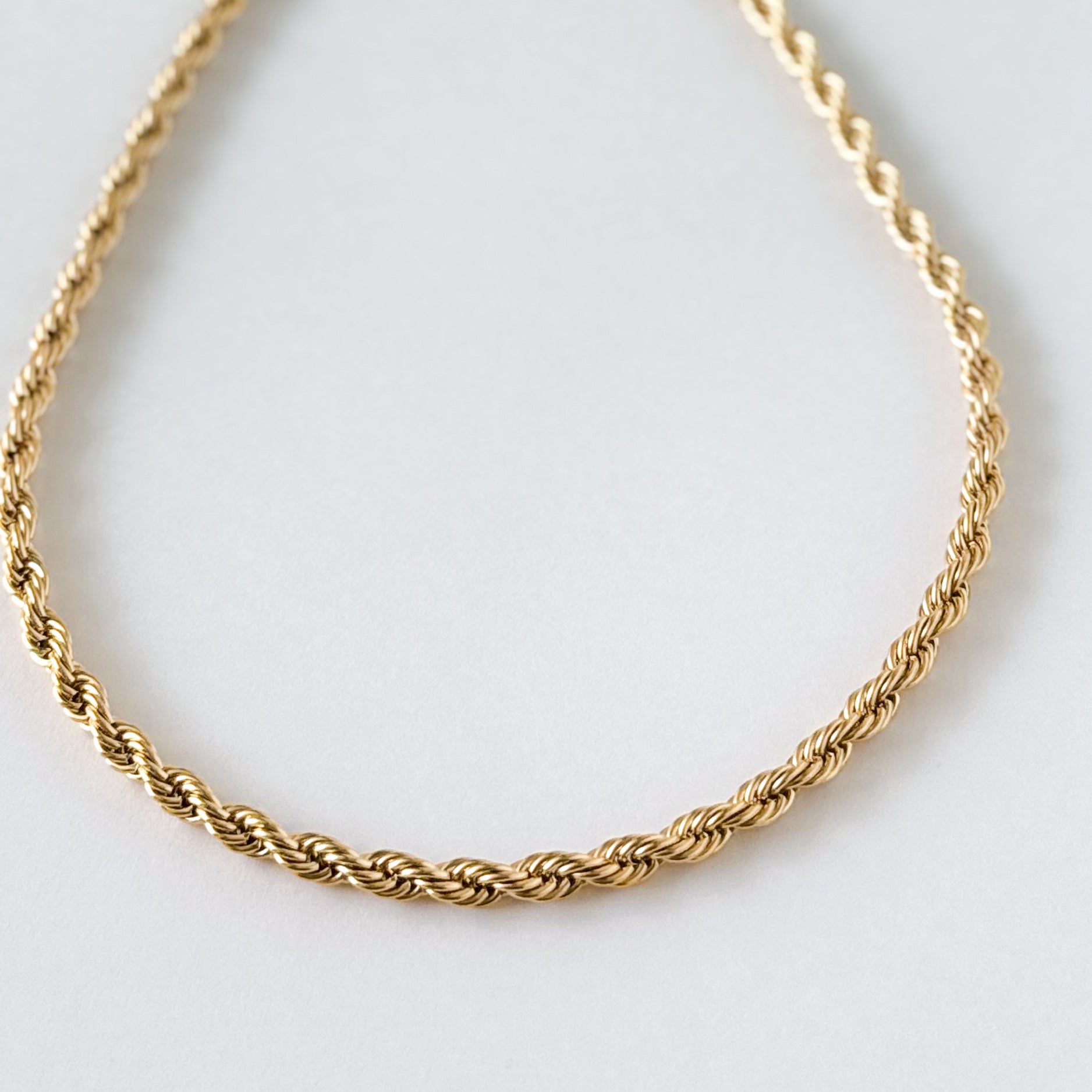 Eterna Twist Necklace