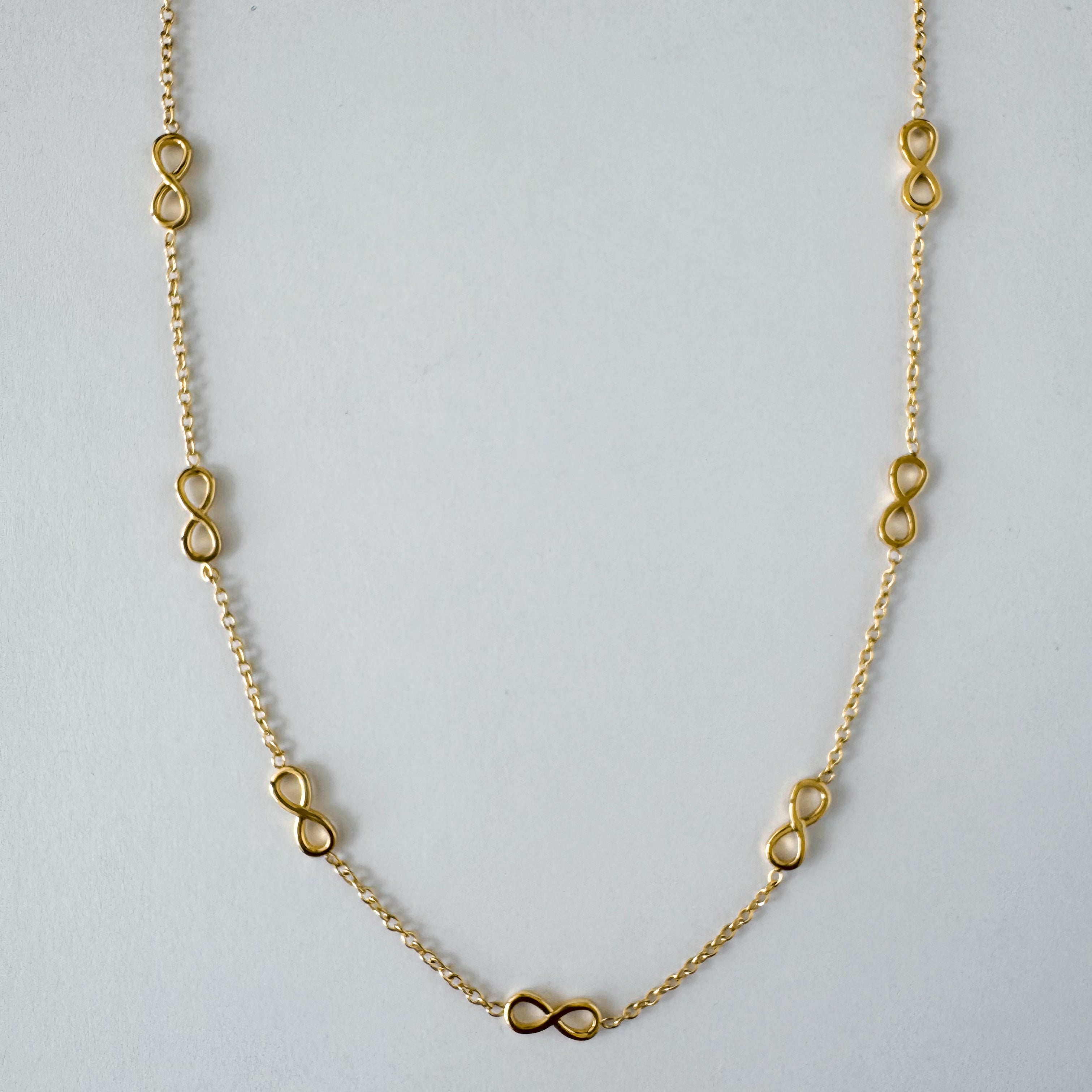 Luxe Eternité Necklace