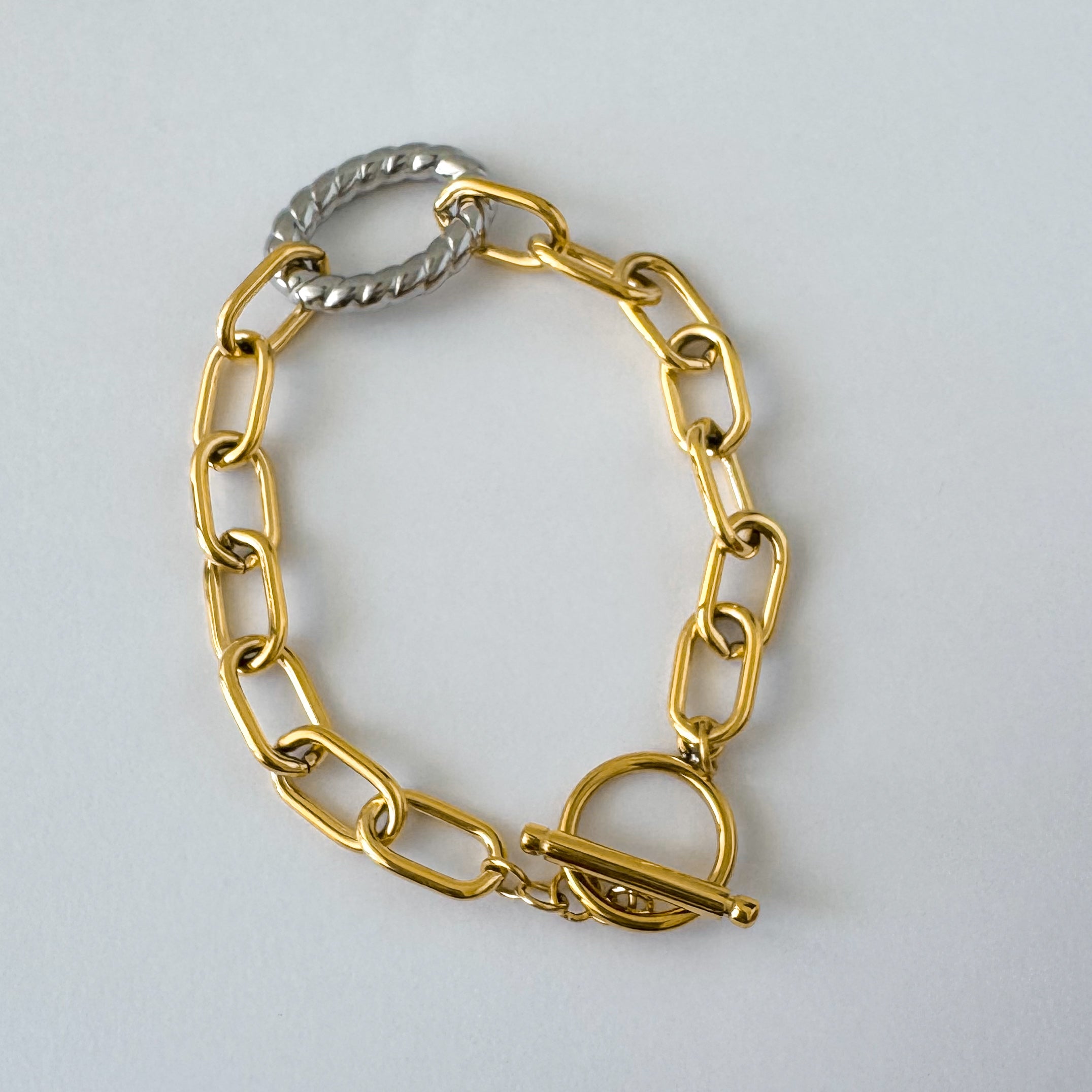 Double Dip Oval Bracelet