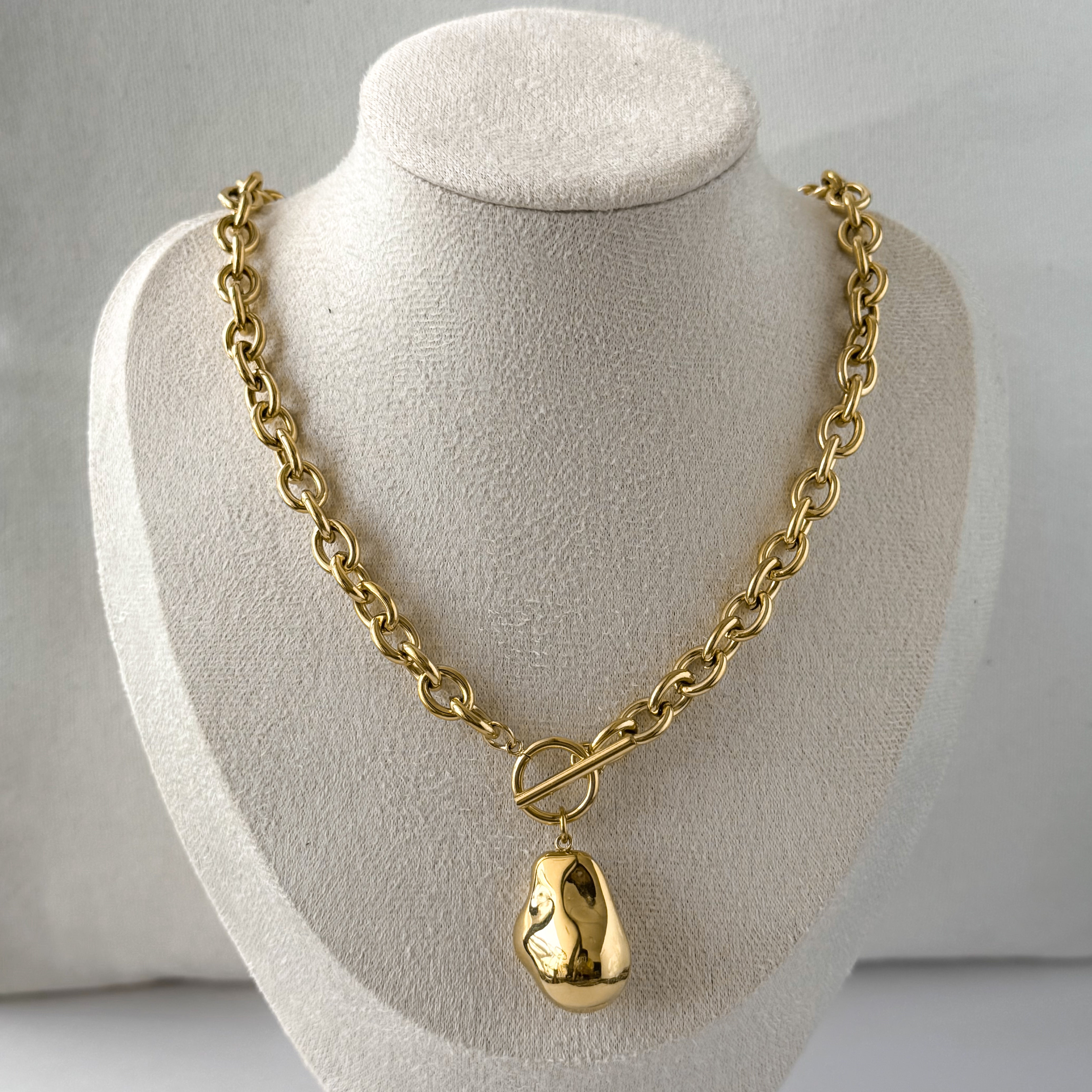 Titan Necklace