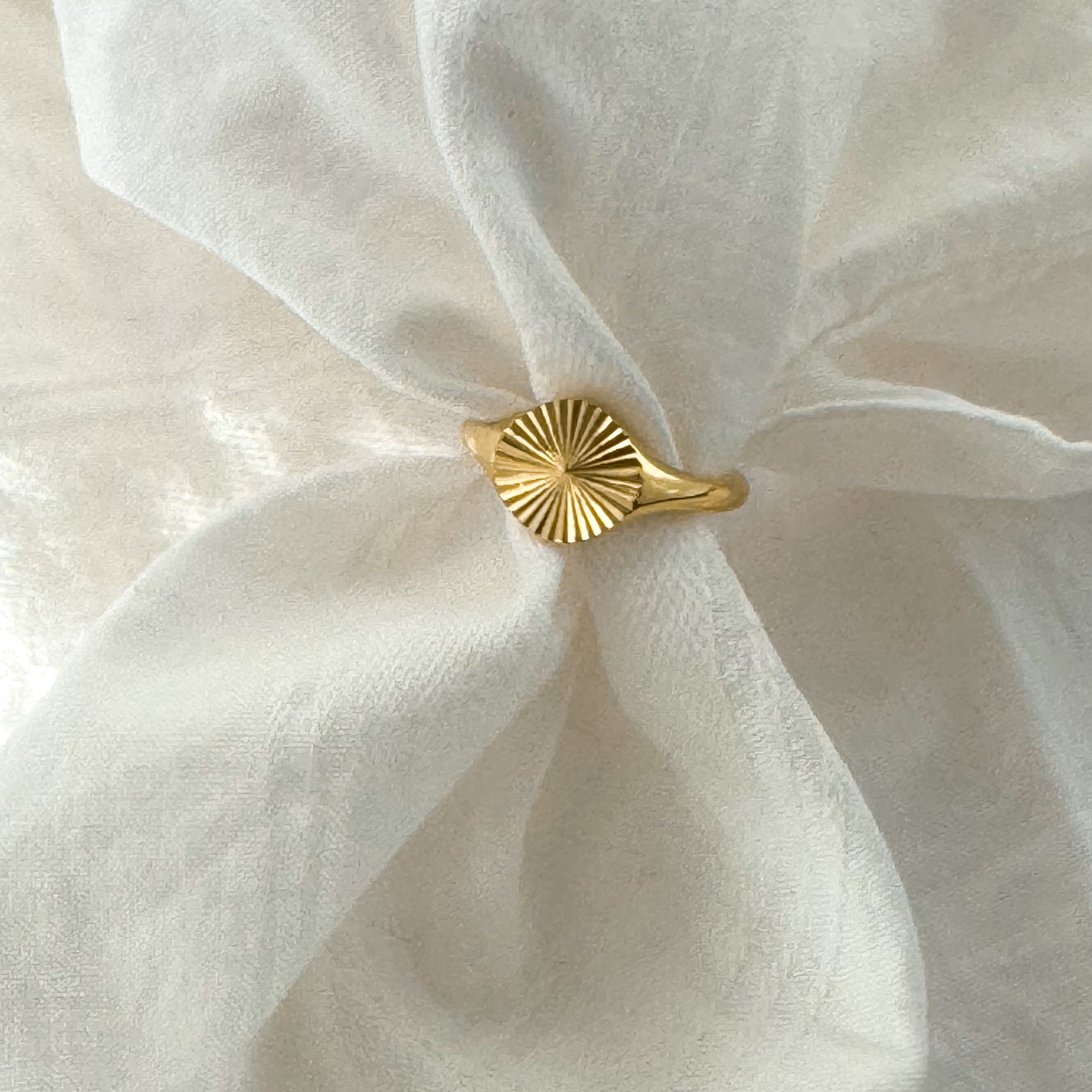 Clement Sunray Ring