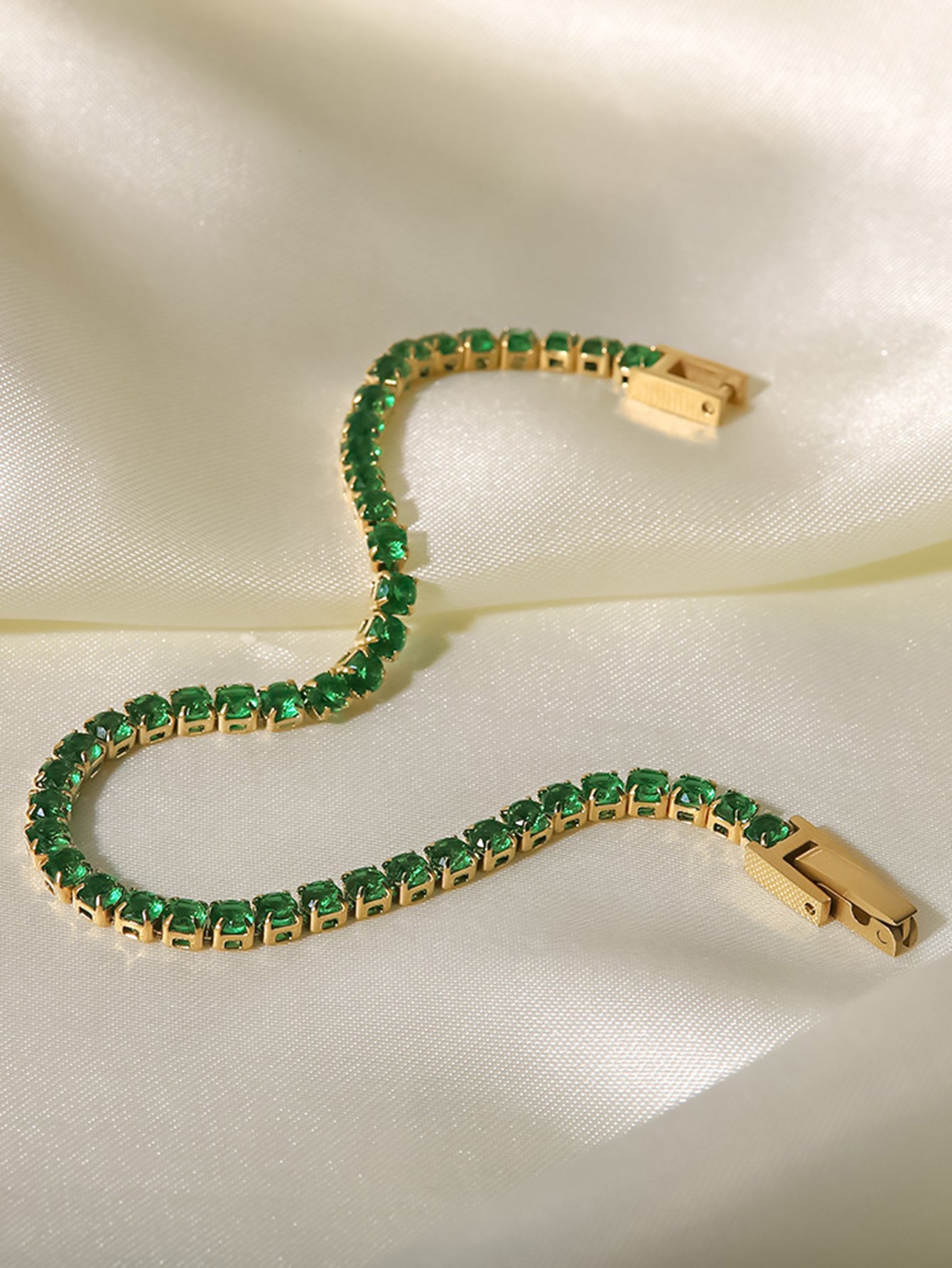Callista – Green Multi-Color CZ Claw Tennis Bracelet, 18K Gold Finish