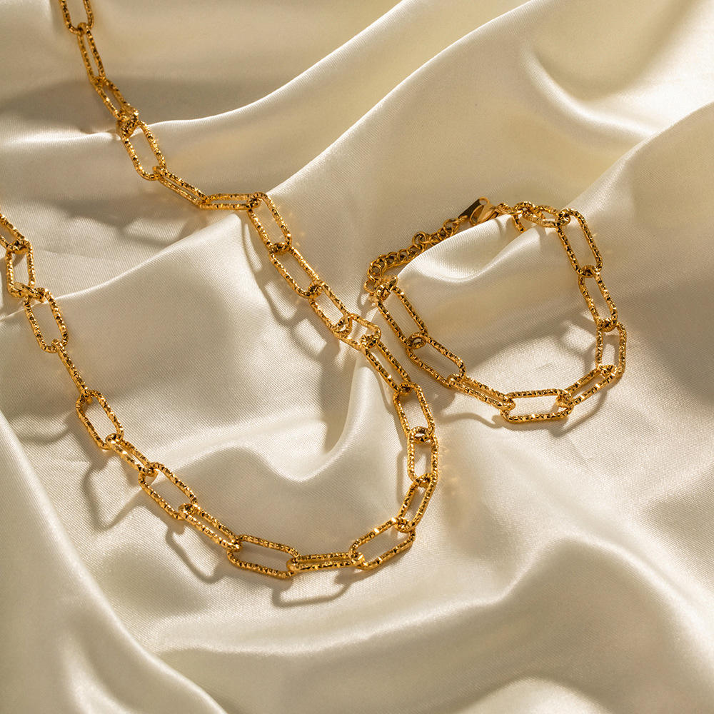 Cuban Chic Necklace